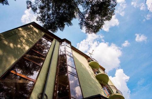 Skhidnytsya Hotel | Zelenyy Bir