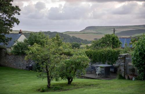 Boscastle House | Zen Den Cornwall