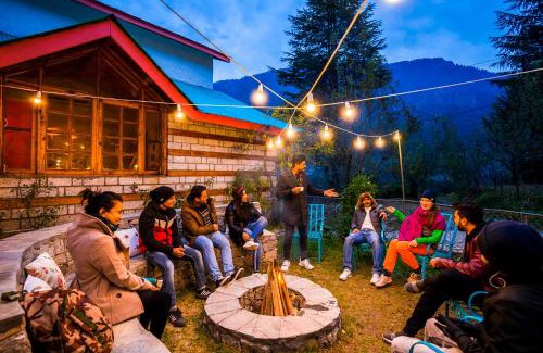 Old Manali Hotel | Zen Manali by Keekoo Stays