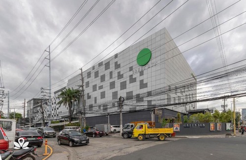 Makati Hotel | ZEN Premium Magallanes Makati