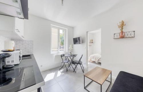 Aubervilliers Apartment | Zen résidence