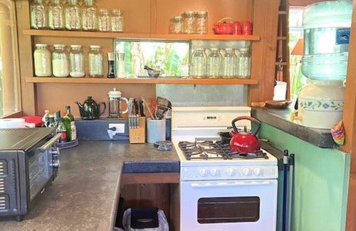 Kehena House | Zen-Style Sanctuary 🌺 2BR w/Bath Near Ocean