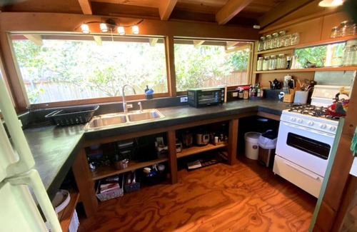 Kehena House | Zen-Style Sanctuary 🌺 2BR w/Bath Near Ocean