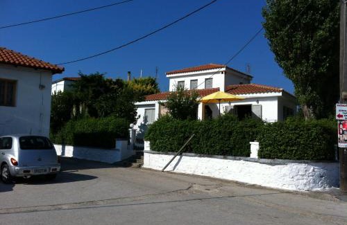 Makri Apartment | Zen Villa by GG