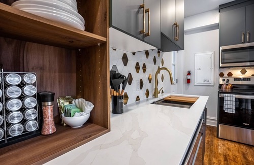 Maisonneuve Apartment | Zena Habitat | Boho-Chic | Wifi | Parking | AC Desk