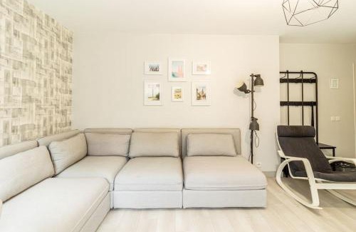 Annemasse Apartment | ZenBNB/Tournelles/Jardin Privé/Hyper-Centre