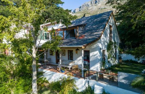 Scott Estate House | ZenCapeTown Holiday House