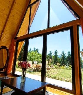 Resnik Ski Chalet | ZenFrame Cabin