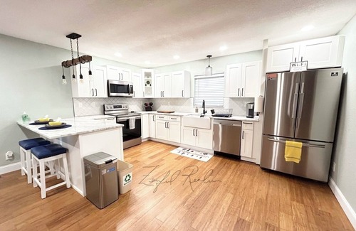 La Follette House | Zenful Retreat -