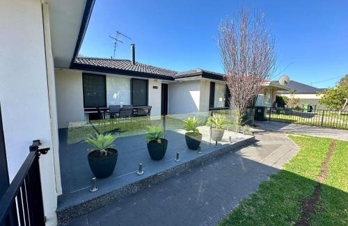 Busselton House | Zennor House - Busselton