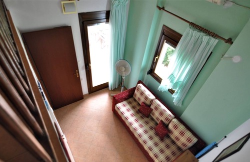 Nikita Cottage | Zennova #23 Nikiti Family Green Nest