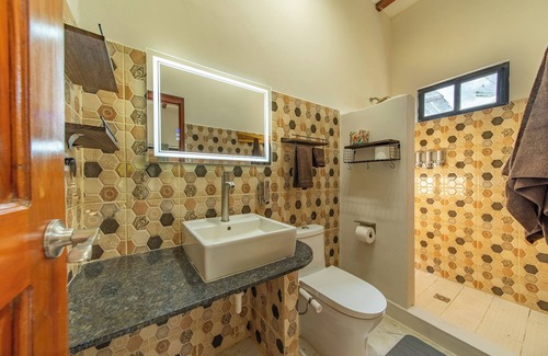 Pedasi Bed & Breakfast | Zenquility Inn & Tavern