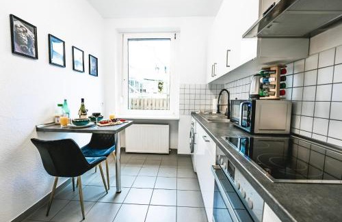Haan Apartment | Zentral-Kingsize Bett-Playstation 4-HBF nach Köln und Düsseldorf