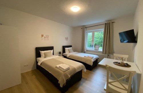 Neumuenster Apartment | Zentrale 3-Zimmer Wohnung mit Balkon - Perfekt für Monteure und Familien