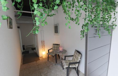 Großenbaum Apartment | zentrale Lage Apartment nähe Düsseldorf Airport, Messe