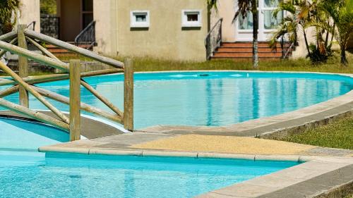 Grand Gaube House | Zephyr House Ocean Breeze with Pool