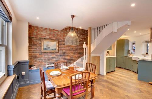 Martlesham Heath House | Zeppelin
