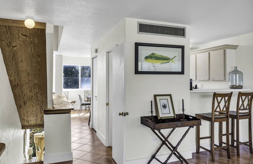 Islamorada House | Zesty Lower Matecumbe Condo with Private Beach & Dockage