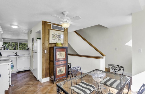 Islamorada House | Zesty Lower Matecumbe Condo with Private Beach & Dockage