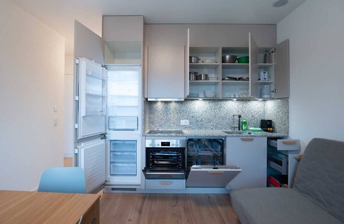 Center Apartment | ZH Green 5- Letzigrund HITrental Apartment