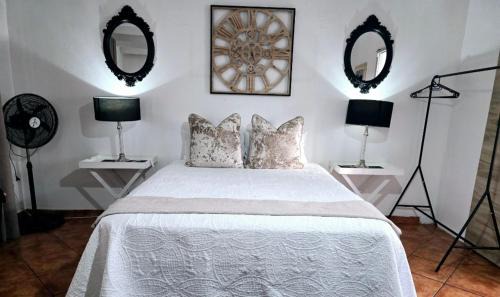Boksburg House | Zhantique Guest House 1- Unit 4