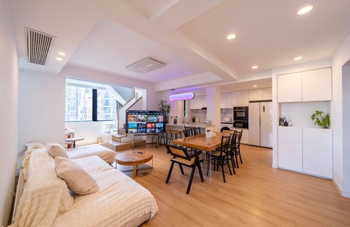 Downtown Shanghai Apartment | ZHome-Gingkgo Garden Four bedrooms