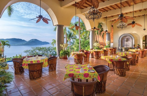 Almacen Resort | Zihuatanejo Resort Hotel