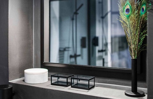 Balingen Apartment | Zimmer 1 - QUI Lounge Bar Deli Apartments