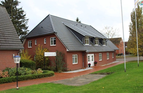 Jork House | Zimmer 15 Aufbettung Möglich - Restaurant und Hotel Vom Land zum Meer