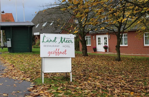 Jork House | Zimmer 15 Aufbettung Möglich - Restaurant und Hotel Vom Land zum Meer