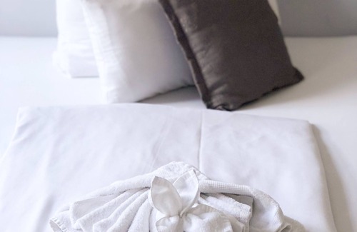 Neu Fahrland Bed & Breakfast | Zimmer "hedda" im Landhaus am Jungfernsee mit Seezugang