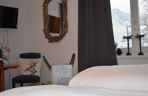 Nauders Cottage | Zimmer - Hirschstube Nauders