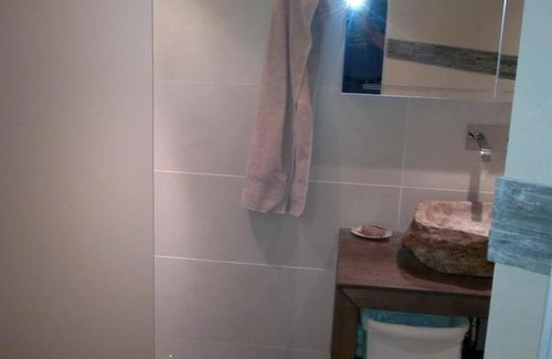 Ludenberg Apartment | Zimmer mit Bad, modern und ruhig - familiär!