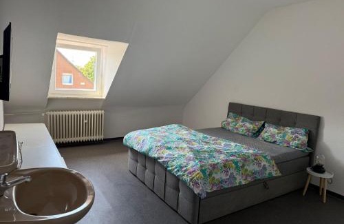 Alt-Knielingen House | Zimmer mit Gemeinschaftsbad