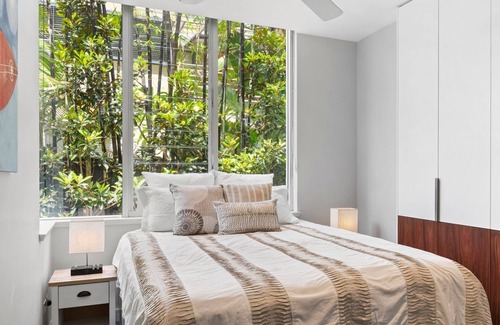 Narrabeen House | Zinc - a secluded paradise nestled in the heart of Narrabeen on the wonderful Northern Beaches.