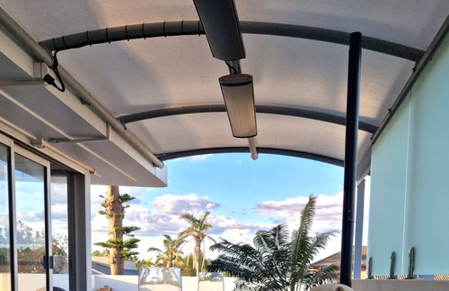 Narrabeen House | Zinc by the Sea. A luxury holiday paradise nestled across from Narrabeen beach