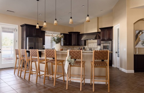 Temecula House | Zinfandel by Avantstay Wine Country Estate w/Pool & Mini-golf