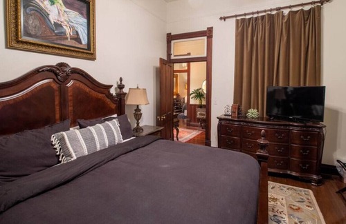 New Braunfels Villa | Zink Haus Villas*1 Block to Comal River*Walk to Downtown NBTX