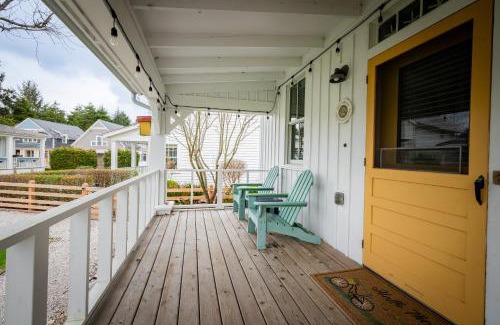 Seabrook House | Zinnias Cottage by Seabrook Hospitality