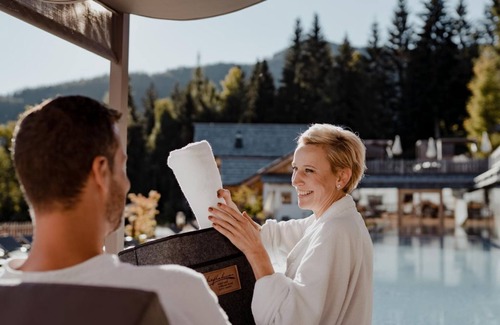 Haus House | "Zirbe Romantik" - double room w. Bathtub, WC (from 7 n.) - Nature and wellness hotel