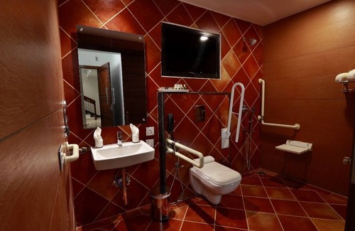 Mundakayam Hotel | zodiac heritage hotel