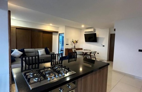 Palmar de Aramara Condo | Zoho Skies 2 BDR & Bay View