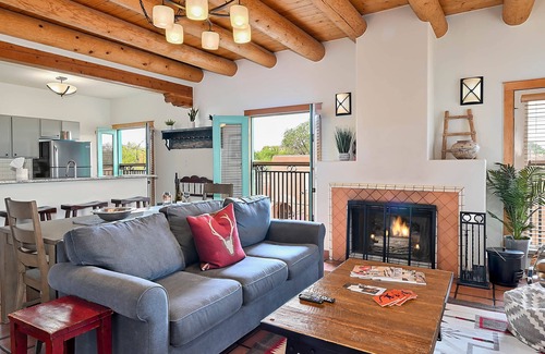 Downtown Santa Fe Villa | Zona Rosa 76, Santa Rita