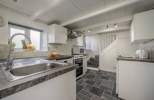 Pensilva House | Zona - Two Bedroom House, Sleeps 4