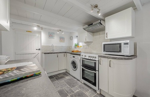 Pensilva House | Zona - Two Bedroom House, Sleeps 4