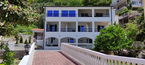 Sveti Stefan Apartment | Zoran Apartments