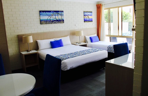 Batemans Bay Hotel | Zorba Motel