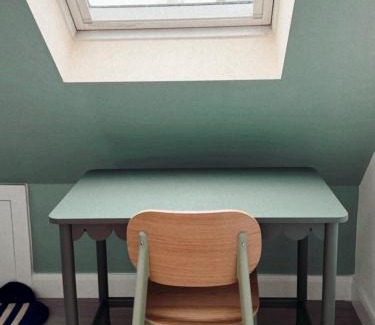 Cricklewood House | Zozy Clitterhouse