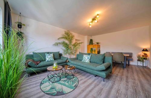 Ostorf Apartment | Zuarin Schlossblick - Ganzes Apartment direkt am Schlossgarten von Schwerin mit Dschungel-Feeling - Parkplatz auf Anfrage vorhanden
