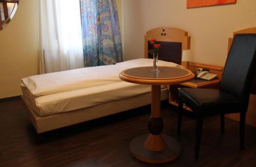 Bad Homburg v.d. Hoehe Hotel | Zum Löwen